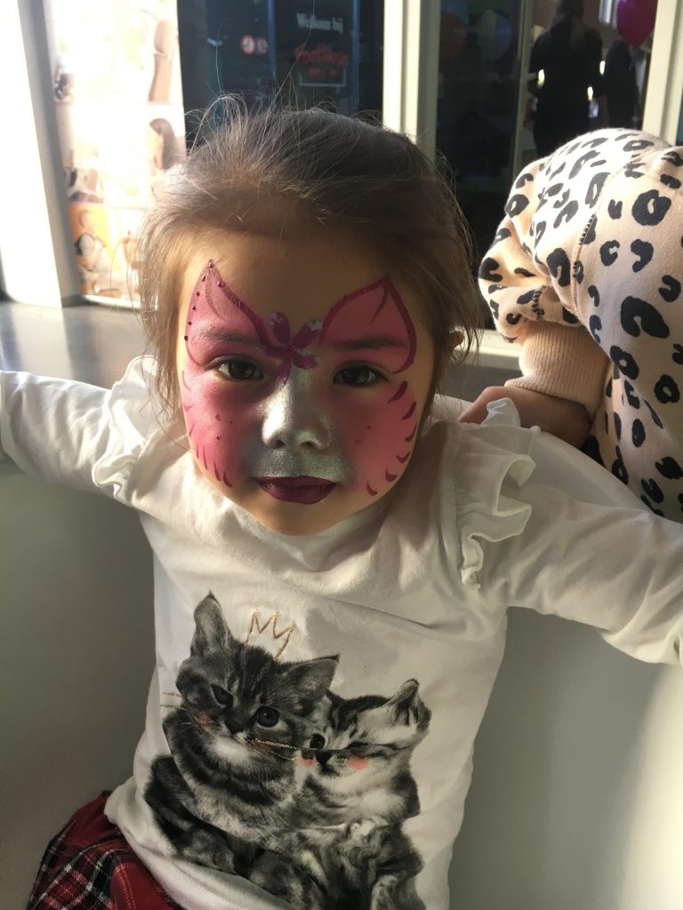 Grime Kindergrime Grimeren meisje poes roze